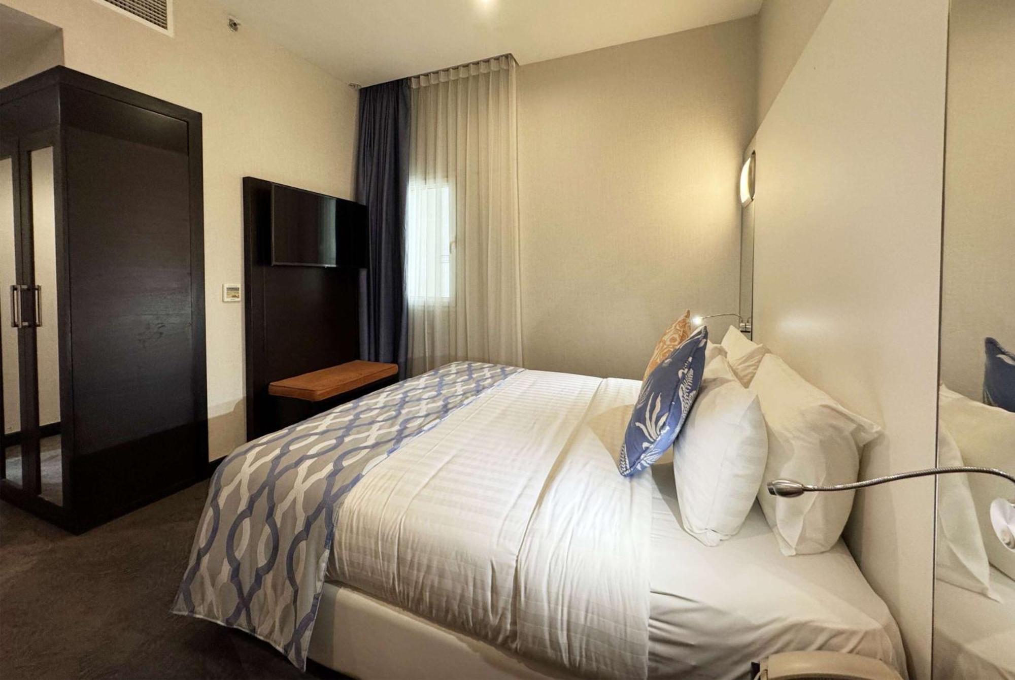 Ramada Encore Doha By Wyndham Exterior photo